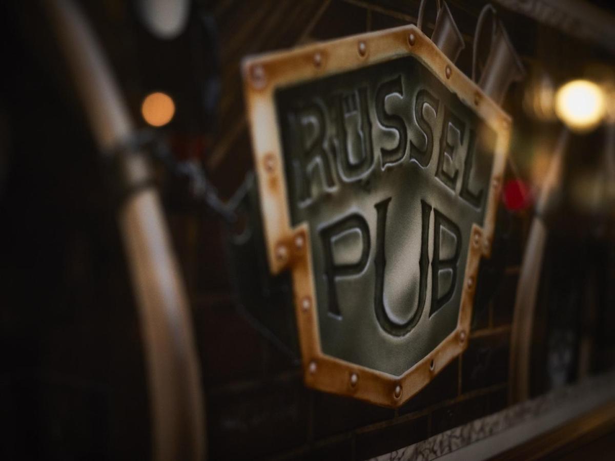 Pension Ruessel-Pub Sangerhausen Esterno foto